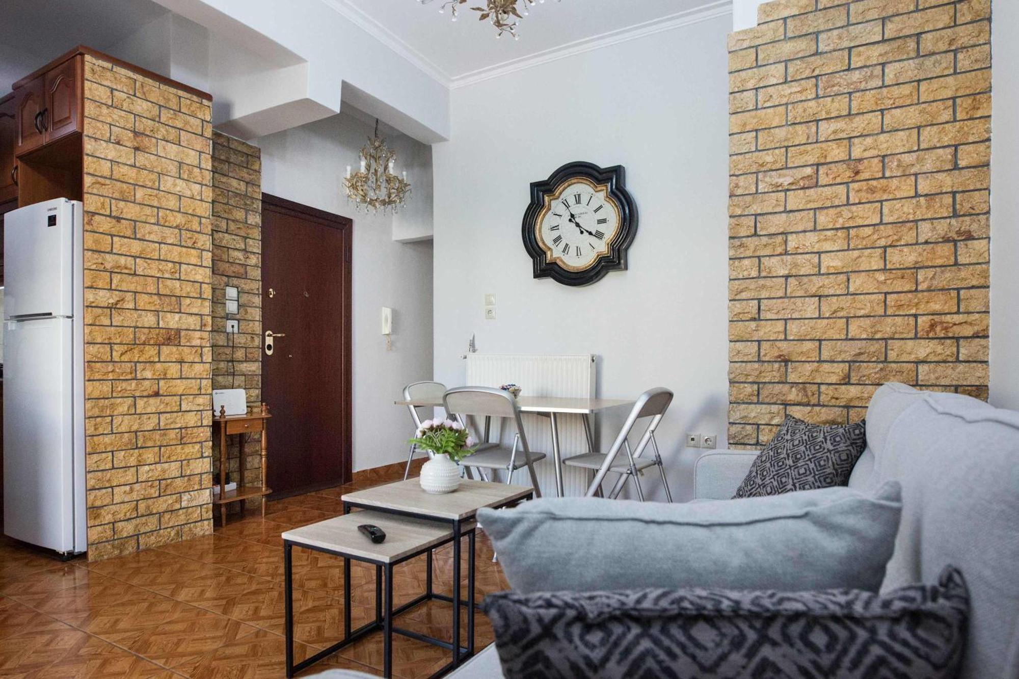 Central 2 Bd Apt With Balcony By Monastiraki Atenas Exterior foto